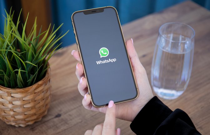 Reicht eine schnelle WhatsApp-Nachricht aus?<span class='image-autor'>Foto: DenPhotos / shutterstock.com</span>