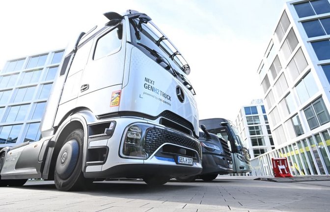 Die Zentrale von Daimler Truck in Leinfelden-Echterdingen - das vielbeachtete Verfahren rund um die Entgelttransparenz beim Nutzfahrzeugbauer ist nun beendet.<span class='image-autor'>Bernd Weißbrod/dpa</span>