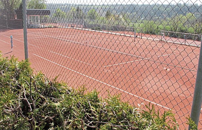 Gibt es an dieser Stelle auf der Tennisanlage des TV Vaihingen auf dem Wolfsberg bereits im nächsten Jahr eventuell einen Parcours-Kurs? Foto: Leitner