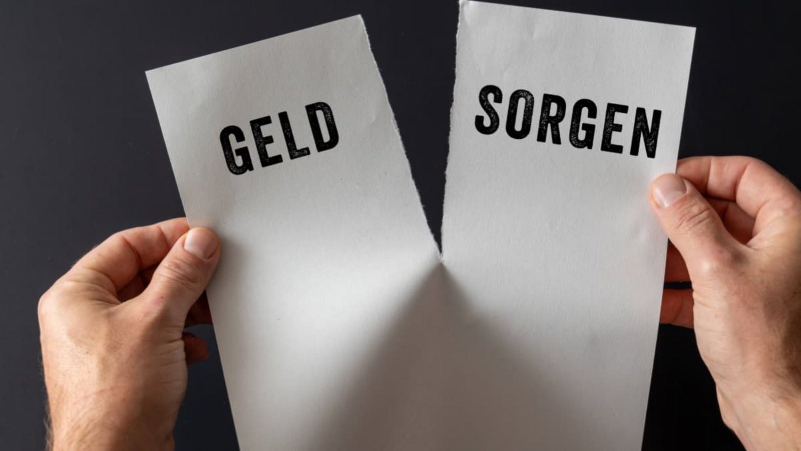Geldsorgen Krankheiten längst nicht nur auslösen, sondern sie auch verstärken.Imago/Bihlmayerfotografie Geldsorgen Krankheiten längst nicht nur auslösen, sondern sie auch verstärken.Imago/Bihlmayerfotografie