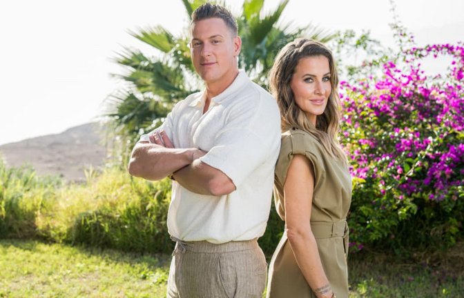 Charlotte Engelhardt und Calvin Kleinen moderieren „Bad Boyfriends“.<span class='image-autor'>RTL / Markus Hertrich</span>