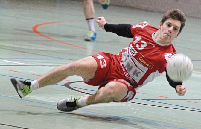 Jakob Kilpper wird auch gegen Pfungstadt gefordert sein, die kurzen Bälle zu erlaufen. Foto: Nachreiner