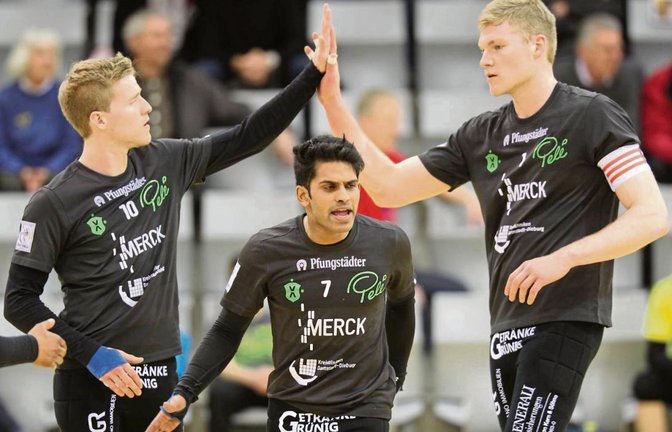 Sebastian Thomas, Ajith Fernando und Patrick Thomas streben mit dem TSV Pfungstadt den dritten Hallentitel in Folge an. Foto: Archiv/Küppers