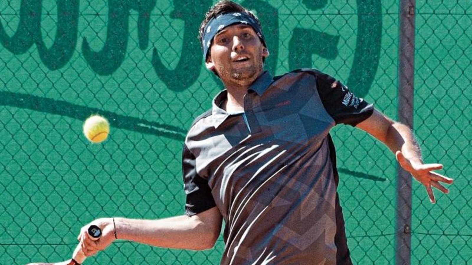 Boris Bischoff führt die SPG TV/TSC Vaihingen in der Verbandsliga als Nummer eins in die corona-bedingt abgespeckte Wettspielrunde des Württembergischen Tennis-Bunds (WTB). Foto: Leitner