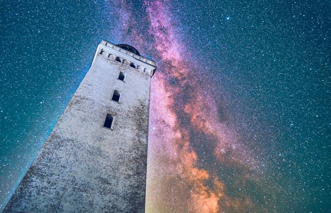 In rund 2,4 Milliarden Jahren könnte die Milchstraße mit der Großen Magellanschen Wolke  zusammenstoßen und zu einer Galaxie verschmelzen.<span class='image-autor'>Foto: Imago/Zoonar</span>