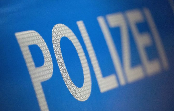 Die Polizei informierte auch die Führerscheinstelle . (Symbolbild)<span class='image-autor'>Foto: dpa/Marijan Murat</span>
