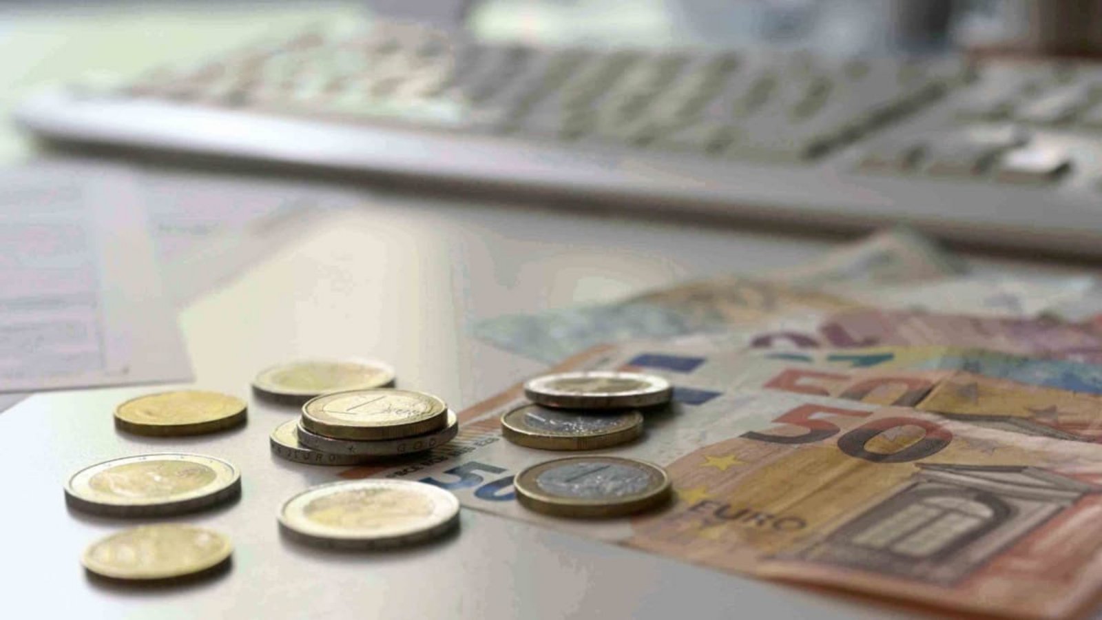 In Baden-Württemberg haben 2025 rund 127.000 Menschen mehr Geld verdient als ihre im selben Haushalt lebenden Eltern (Symbolfoto).Malin Wunderlich/dpa In Baden-Württemberg haben 2025 rund 127.000 Menschen mehr Geld verdient als ihre im selben Haushalt lebenden Eltern (Symbolfoto).Malin Wunderlich/dpa
