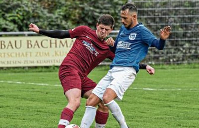 In der Vergangenheit waren Felix Frommer und Sven Adamovic (von links) Gegner. In der neuen Saison laufen sie gemeinsam für den TSV Enzweihingen auf. Foto: Leitner