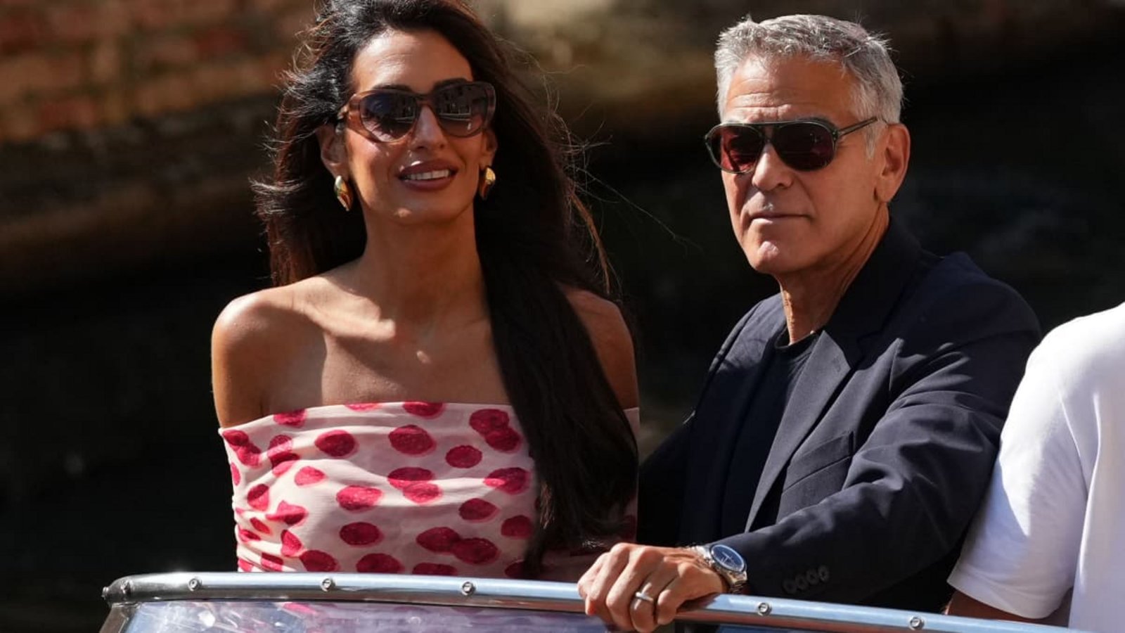 Amal Clooney und George Clooney am 4. September 2026 bei ihrer Ankunft zur Veranstaltung „The Future of Creativity“ im Rahmen der 83. Filmfestspiele von Venedig.Alessandra Tarantino/Invision AP/dpa Amal Clooney und George Clooney am 4. September 2026 bei ihrer Ankunft zur Veranstaltung „The Future of Creativity“ im Rahmen der 83. Filmfestspiele von Venedig.Alessandra Tarantino/Invision AP/dpa