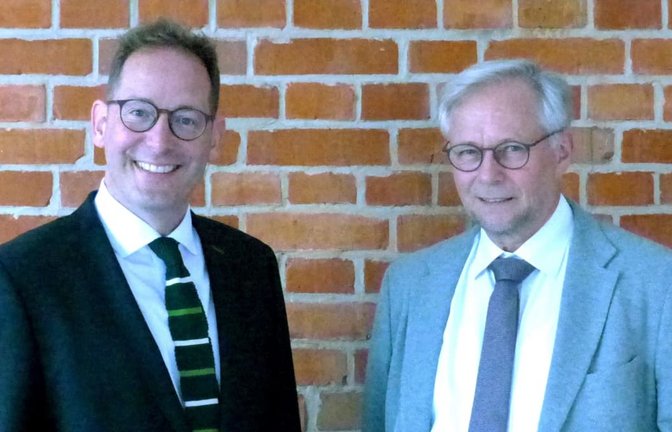 Frühzeitige Nachfolgeregelung: Im Juni 2027 übernimmt bei der Paulinenpflege in Winnenden Ralf Brennecke (links) die Aufgaben von Pfarrer Andreas Maurer.<span class='image-autor'>Marco Kelch</span>