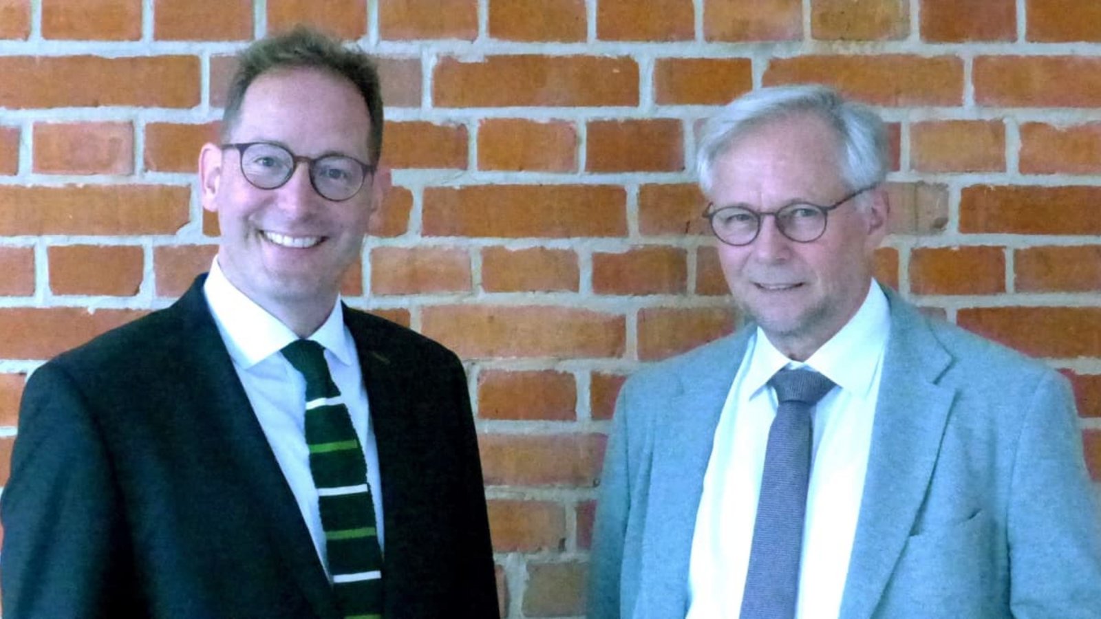 Frühzeitige Nachfolgeregelung: Im Juni 2027 übernimmt bei der Paulinenpflege in Winnenden Ralf Brennecke (links) die Aufgaben von Pfarrer Andreas Maurer.Marco Kelch Frühzeitige Nachfolgeregelung: Im Juni 2027 übernimmt bei der Paulinenpflege in Winnenden Ralf Brennecke (links) die Aufgaben von Pfarrer Andreas Maurer.Marco Kelch