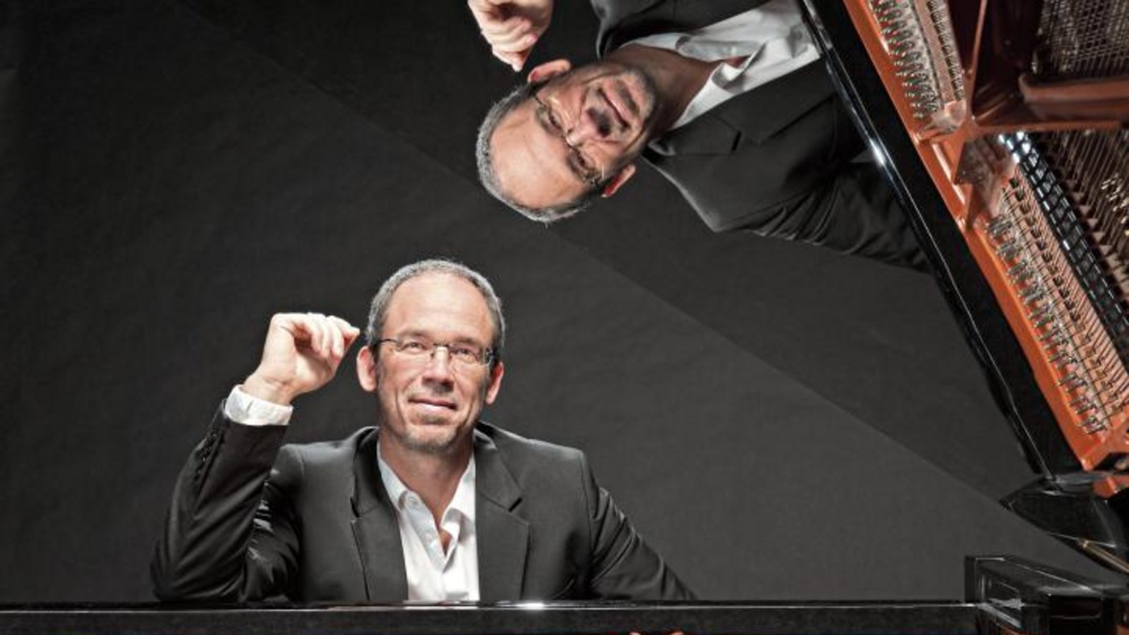 Michael Schütz ist in der Sachsenheimer Kulturreihe 2018 vertreten. Er tritt am 28. Januar beim Abendmahl-Jazzpop in der Stadtkirche auf. Foto: p Michael Schütz ist in der Sachsenheimer Kulturreihe 2018 vertreten. Er tritt am 28. Januar beim Abendmahl-Jazzpop in der Stadtkirche auf. Foto: p