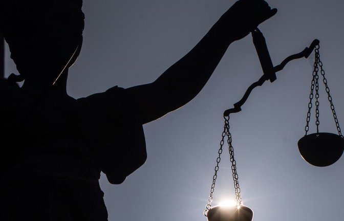 Bei der Aufarbeitung der Vorwürfe wirkt die Justiz überfordert.<span class='image-autor'>Foto: dpa/Frank Rumpenhorst</span>
