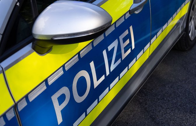 Ein Polizeiwagen der Landespolizei: Warnung vor Zuständen wie bei der Bundeswehr.<span class='image-autor'>Foto: IMAGO// Gelhot</span>