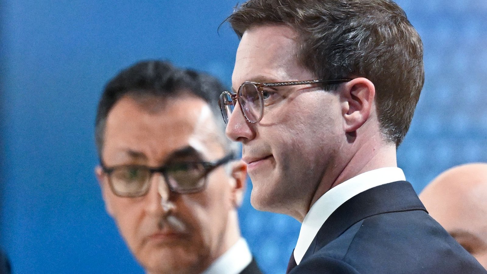 Hagel (rechts) oder Özdemir? Unsere Karte zeigt, wo die Grenzen innerhalb Baden-Württembergs verlaufen.Foto: Bernd Weißbrod/dpa Hagel (rechts) oder Özdemir? Unsere Karte zeigt, wo die Grenzen innerhalb Baden-Württembergs verlaufen.Foto: Bernd Weißbrod/dpa