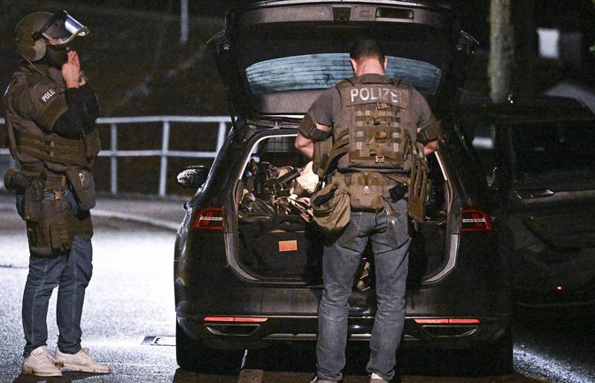 SEK-Beamte unterstützen die Polizei Aalen bei der Festnahme der Männer. (Symbolbild)<span class='image-autor'>Foto: imago//Markus Ulmer</span>