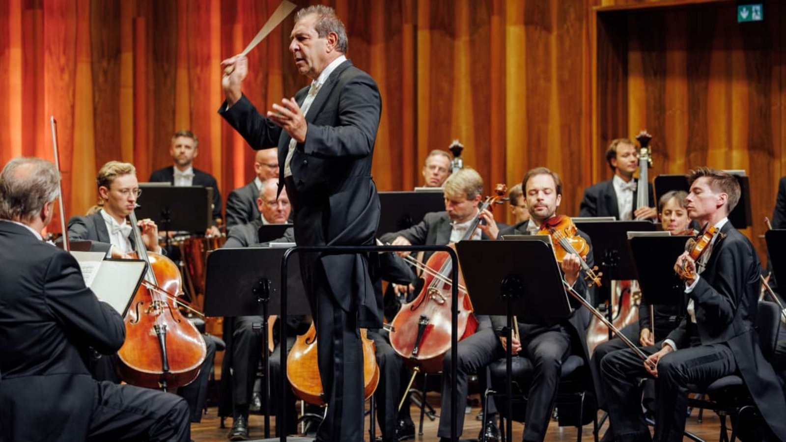 Auf ihrer aktuellen Tournee gastierte die Sächsische Staatskapelle unter Chefdirigent Daniele Gatti auch im Carmen Würth Forum in Künzelsau.Foto: Oliver Killig Auf ihrer aktuellen Tournee gastierte die Sächsische Staatskapelle unter Chefdirigent Daniele Gatti auch im Carmen Würth Forum in Künzelsau.Foto: Oliver Killig