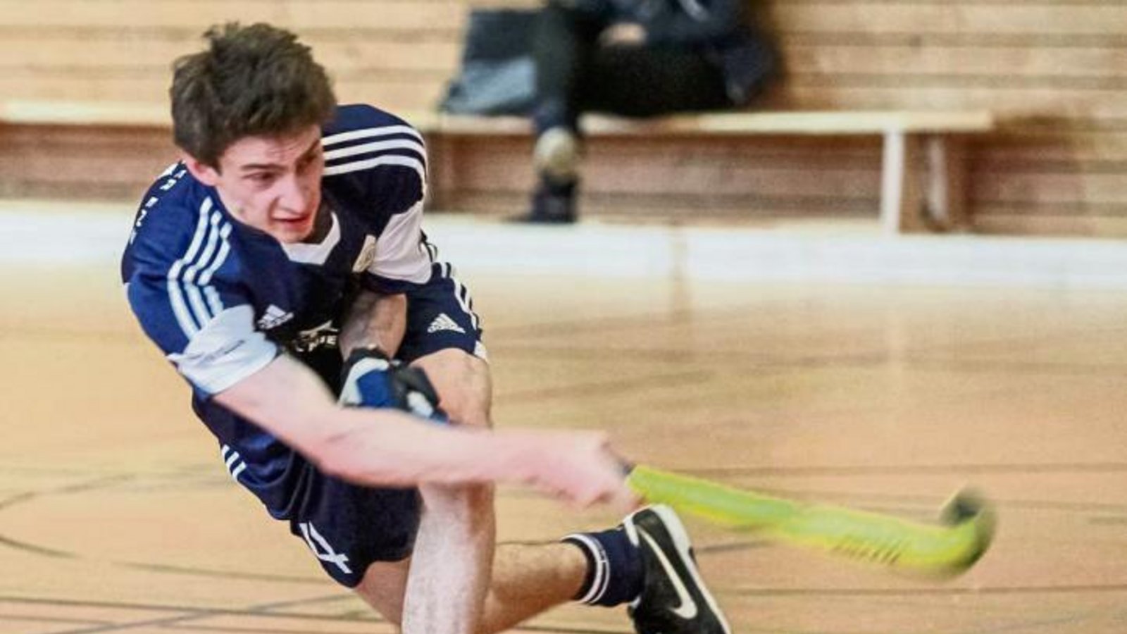 Dominik Hollmann nimmt Maß, kassiert mit dem CEV aber zwei Niederlagen. Foto: Archiv/Simecek Dominik Hollmann nimmt Maß, kassiert mit dem CEV aber zwei Niederlagen. Foto: Archiv/Simecek