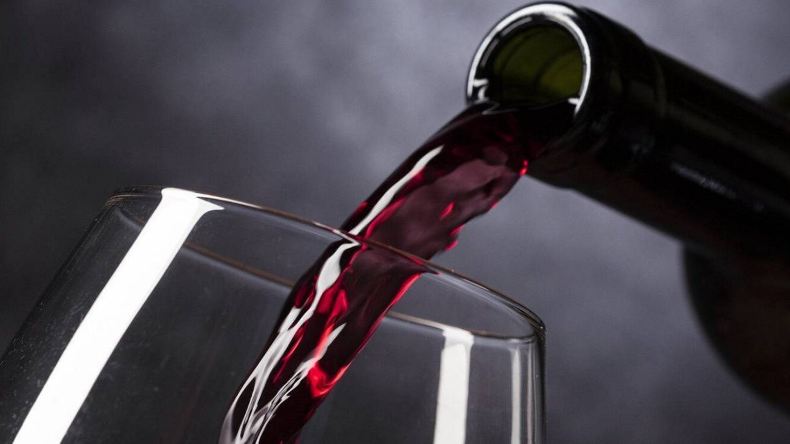 Wein Glas Rotwein Foto: Vinotecarium/pixabay.com