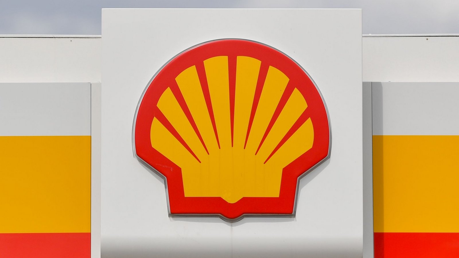 Der Ölriese Shell hat seinen Gewinn innerhalb eines Jahres etwa verdoppelt.Foto: Patrick Pleul/dpa-Zentralbild/dpa