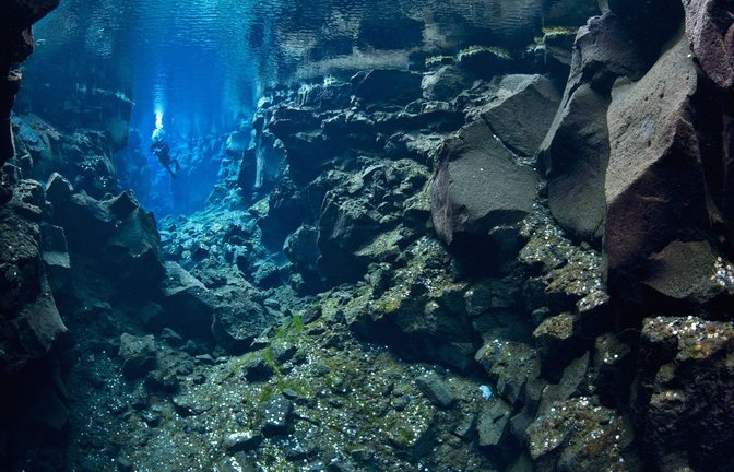 Als Unterwasser-Canyons bezeichnet man steilwandige Schluchten am Meeresboden entlang der Kontinentalränder.<span class='image-autor'>Foto: Imago/Nature Picture Library</span>