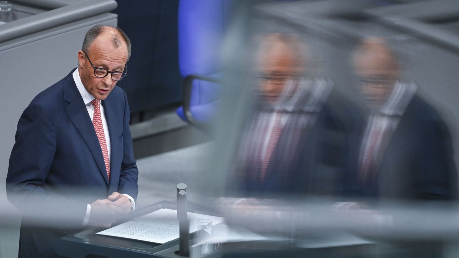 Friedrich Merz spricht in der Haushaltsdebatte im Bundestag.Foto: Katharina Kausche/dpa Friedrich Merz spricht in der Haushaltsdebatte im Bundestag.Foto: Katharina Kausche/dpa