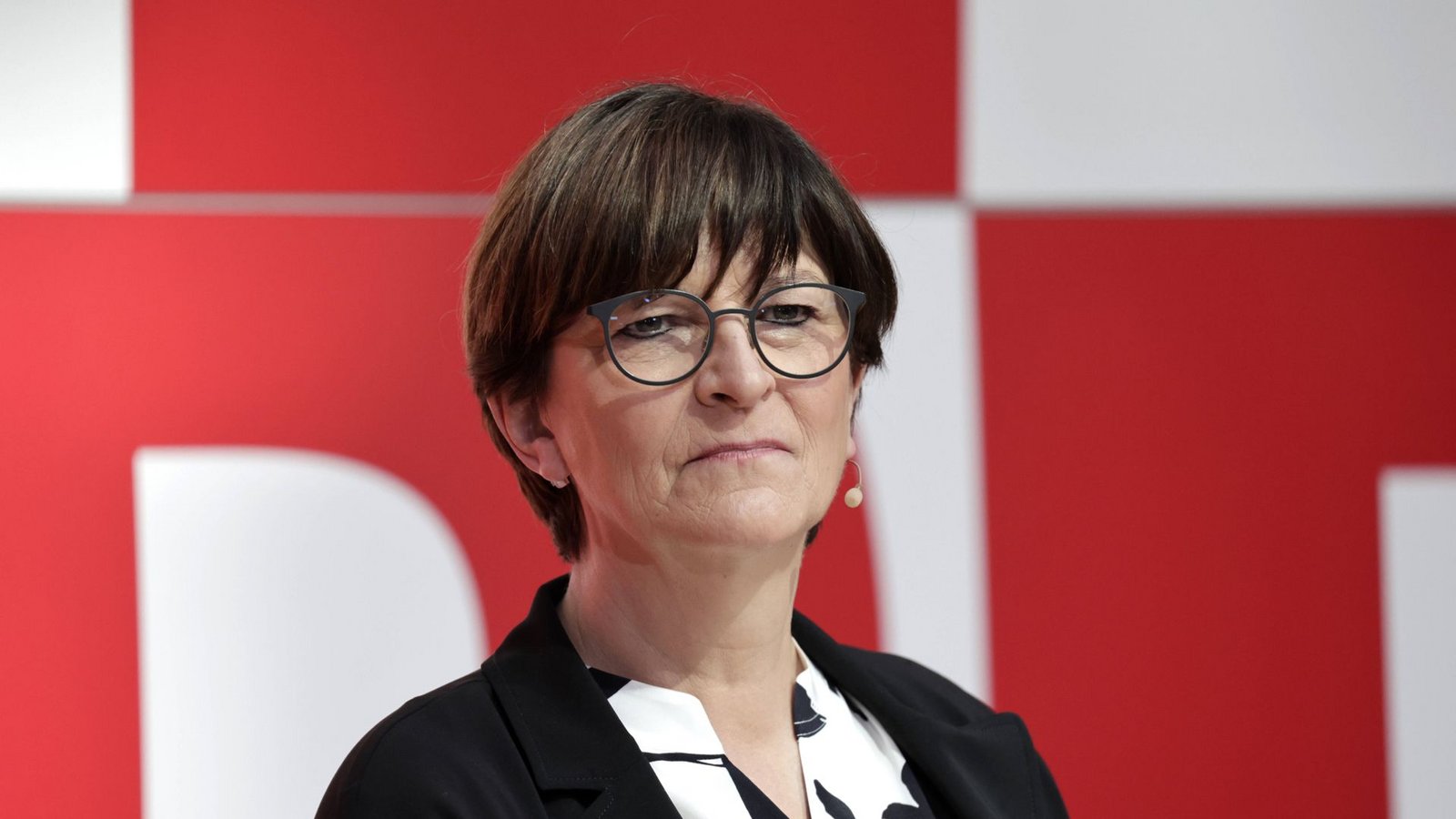 Das Vorkrisenniveau wird auch die neue Gaspreisbremse nicht herbeiführen können, sagt die Vorsitzende der Bundes-SPD, Saskia Esken.Foto: Imago/ / Jens Schicke