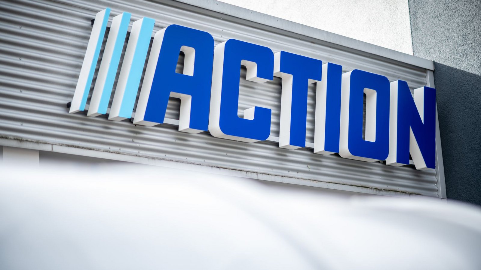 Der 1993 gegründete Non-Food-Discounter Action aus den Niederlanden eröffnete 2009 seine erste deutsche Filiale. (Archivbild)Foto: Fabian Strauch/dpa