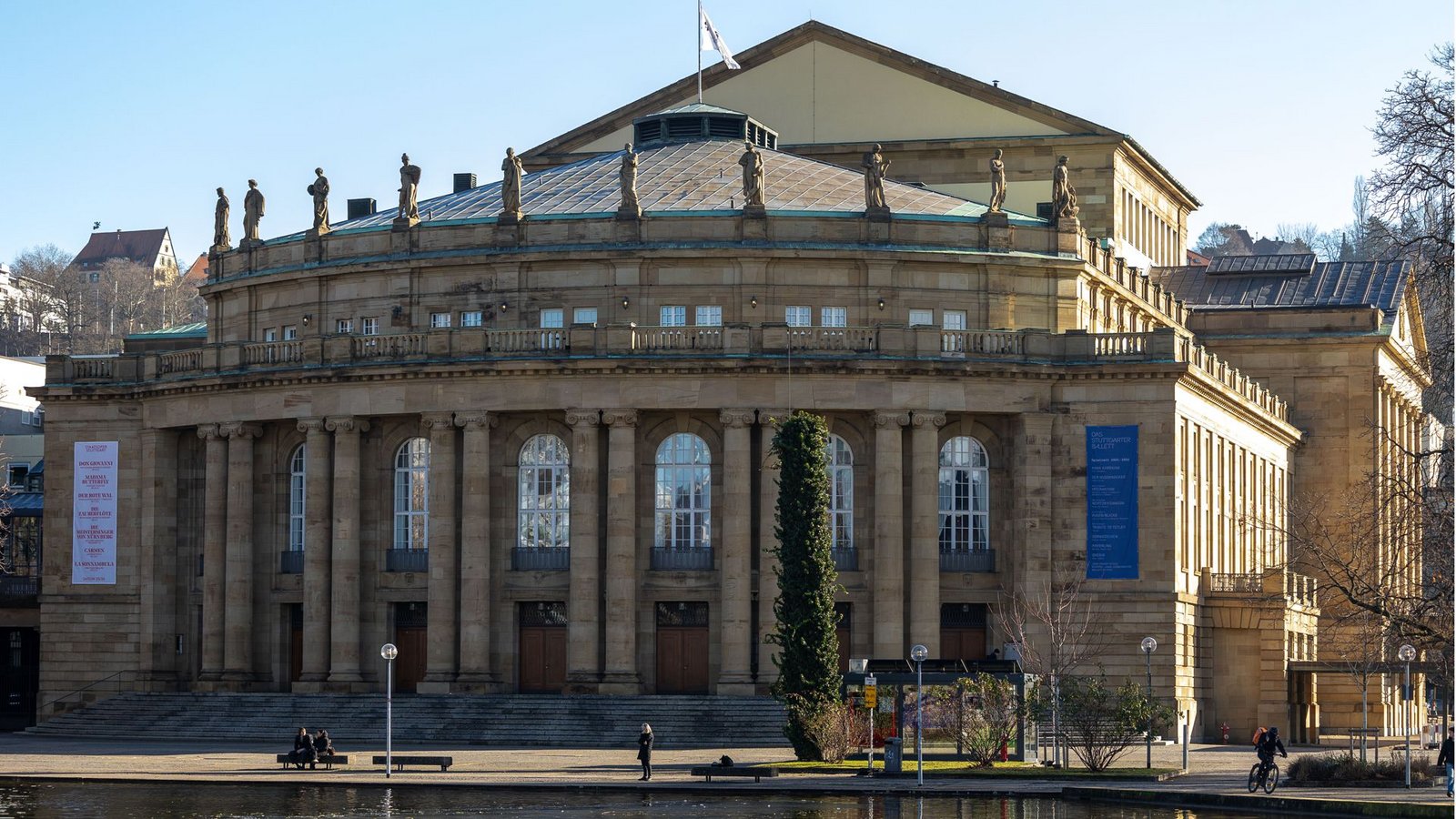 Verzicht auf spartenübergreifendes Magazin: das Opernhaus der Stuttgarter StaatstheaterFoto: Lichtgut/Leif Piechowski Verzicht auf spartenübergreifendes Magazin: das Opernhaus der Stuttgarter StaatstheaterFoto: Lichtgut/Leif Piechowski