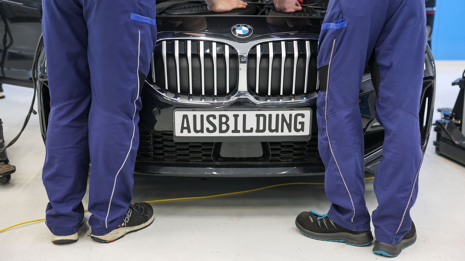 Wer eine Ausbildung abbricht und aus nicht gerade gehobenen Verhältnissen kommt, muss dafür oft teuer bezahlen. (Symbolbild)Foto: Jan Woitas/dpa