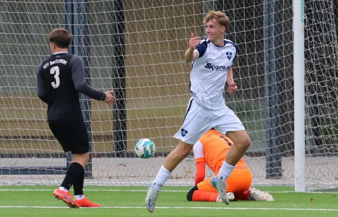 In der Vorsaison traf Marvin Mieck (re.) für den FC Gerlingen gegen die SKV Rutesheim II - beide Teams kämpfen erneut um den Klassenerhalt.<span class='image-autor'>Andreas Gorr</span>
