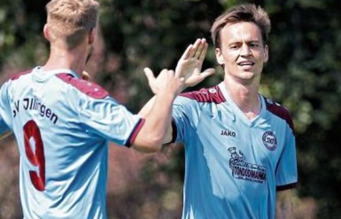Vorfreude auf die nächste gute Saison: Dominik Knödler (rechts) und Lukas Strauß starten am Sonntag für den SV Illingen ins Punkterennen. Foto: Küppers