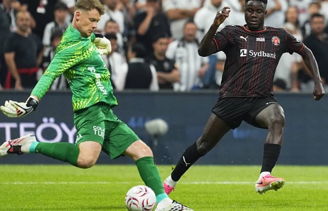 Alexander Nübel hat bei seinem Debüt für Besiktas Istanbul den Sieg festgehalten.<span class='image-autor'>IMAGO/Anadolu Agency</span>