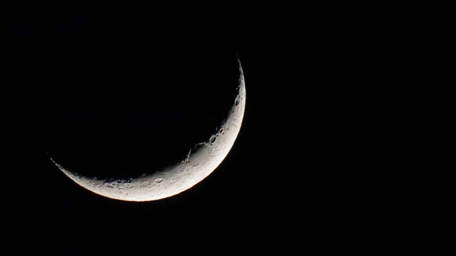 Am Monatsende wird Venus unbeobachtbar. Im Fernrohr zeigt unser innerer Nachbarplanet eine Sichel, die rasch größer und schmaler wird. Schon Galileo Galilei hat mit seinem selbst gefertigten Teleskop die Sichelgestalt der Venus erkannt.Imago/ZUMA Press Wire Am Monatsende wird Venus unbeobachtbar. Im Fernrohr zeigt unser innerer Nachbarplanet eine Sichel, die rasch größer und schmaler wird. Schon Galileo Galilei hat mit seinem selbst gefertigten Teleskop die Sichelgestalt der Venus erkannt.Imago/ZUMA Press Wire