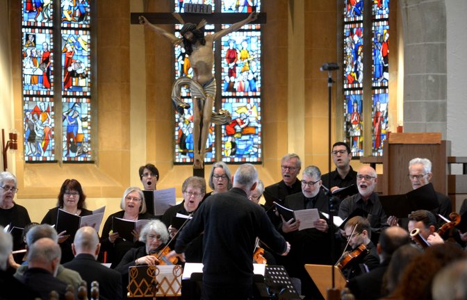 Kirchenchor Illingen Cyriakuskirche Karfreitag Karfreitagspassion Passionsgeschichte Ostern Gesang Konzert Kirchenmusik Siegfried Mangold