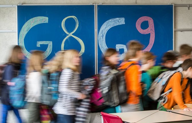 Bürgerforum und Volksantrag machen sich für das neunjährige Gymnasium stark.<span class='image-autor'>Foto: dpa/Armin Weigel</span>