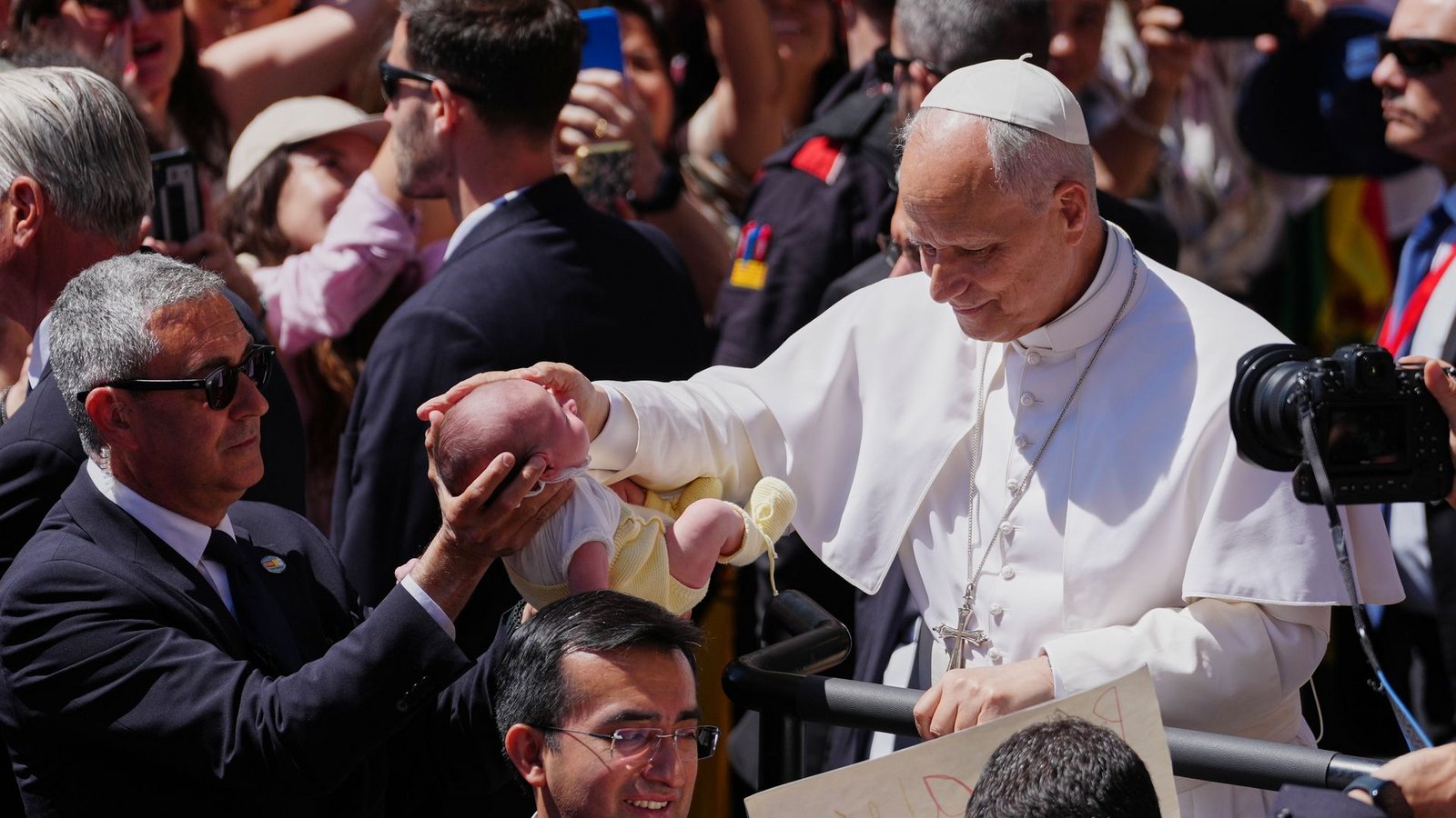 Am Abend wird der Papst in Barcelona in der Sagrada Família zu Gast sein.Foto: Joan Mateu Parra/AP/dpa Am Abend wird der Papst in Barcelona in der Sagrada Família zu Gast sein.Foto: Joan Mateu Parra/AP/dpa
