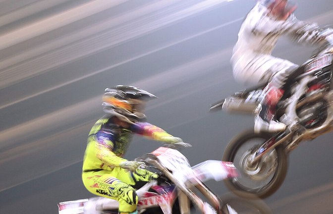 Nach dem Motorradspektakel am Wochenende in der Schleyer-Halle muss die Polizei merkwürdige Vorgänge unter Besuchern aufklären.<span class='image-autor'>Foto: Baumann/Hansjürgen Britsch</span>