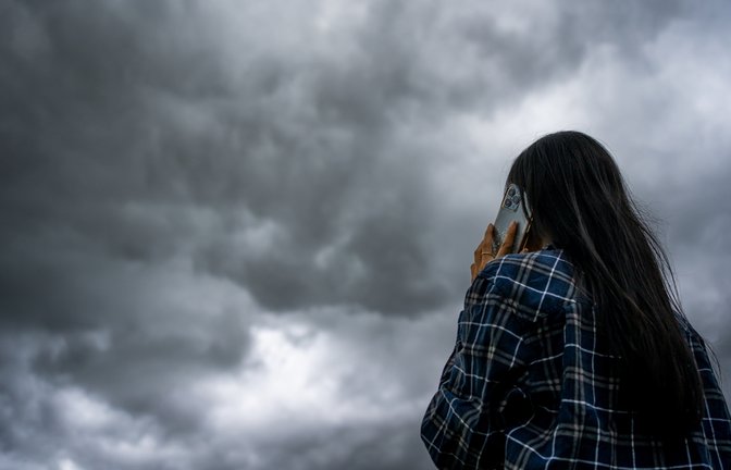 Sollte man das Telefonat jetzt beenden?<span class='image-autor'>Foto: Kikujiarm / shutterstock.com</span>