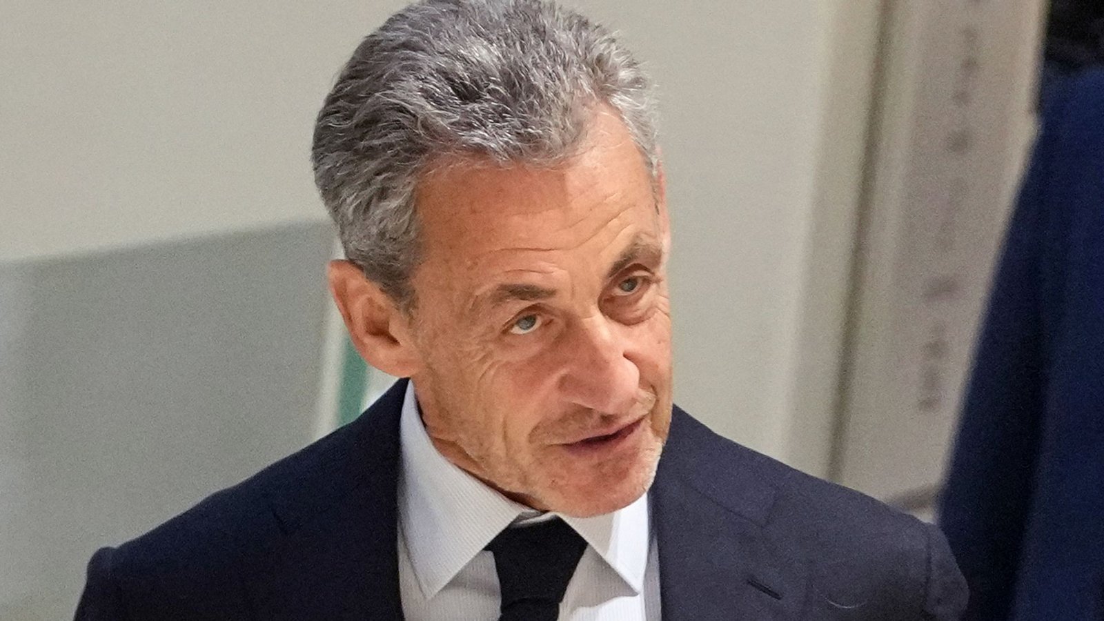 Sarkozy hat die Vorwürfe in der Libyen-Affäre stets zurückgewiesen und ist gegen seine Verurteilung in Berufung gegangen (Archivbild).Foto: Christophe Ena/AP/dpa Sarkozy hat die Vorwürfe in der Libyen-Affäre stets zurückgewiesen und ist gegen seine Verurteilung in Berufung gegangen (Archivbild).Foto: Christophe Ena/AP/dpa