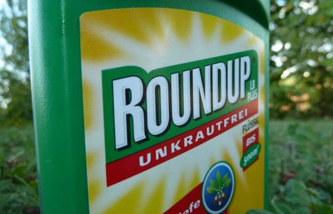 Glyphosathaltige Unkrautvernichter bekommen Gegenwind. Foto: Rücker
