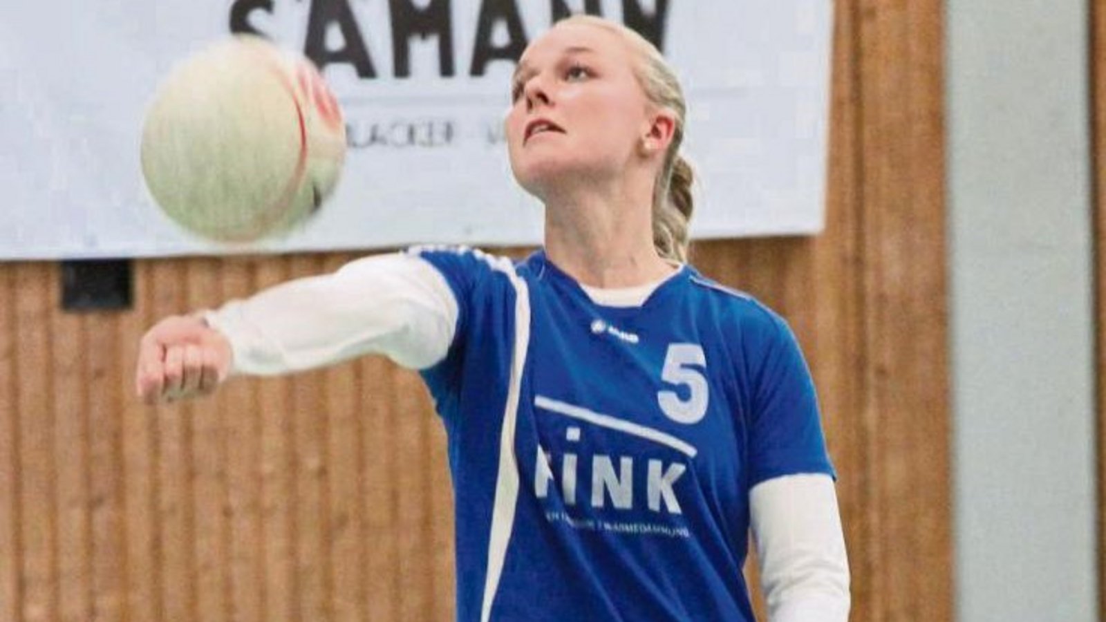 Nachdem Zuspielerin Natalie Lochmahr etwas nach vorne gezogen wird, haben die Vaihingerinnen die anfänglichen Probleme gegen den SV Tannheim im Griff. Foto: Archiv/Nachreiner Nachdem Zuspielerin Natalie Lochmahr etwas nach vorne gezogen wird, haben die Vaihingerinnen die anfänglichen Probleme gegen den SV Tannheim im Griff. Foto: Archiv/Nachreiner