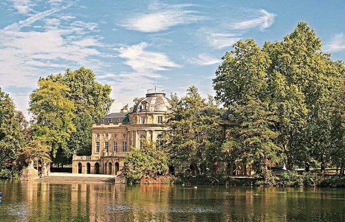 Eine der sehenswerte Zwischenstationen der ersten VVS-VKZ-Wandertouren ist das malerisch gelegene Schloss Monrepos. Foto: Buck