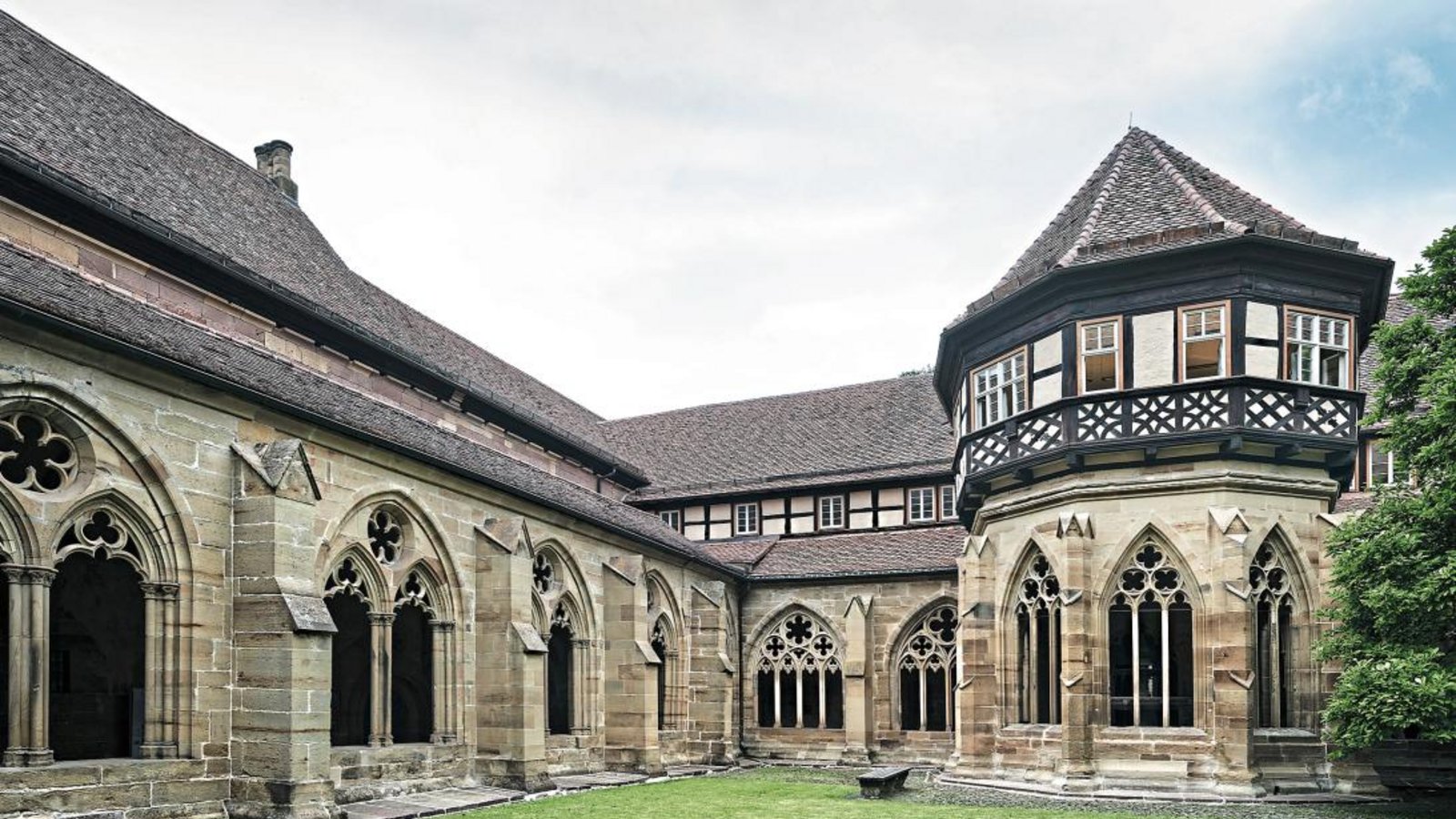 Für die Nutzung von Klöstern wie Maulbronn bis zum heutigen Tag stellte Johannes Brenz einst mit seiner Kirchenordnung die Weichen. Foto: SSG Für die Nutzung von Klöstern wie Maulbronn bis zum heutigen Tag stellte Johannes Brenz einst mit seiner Kirchenordnung die Weichen. Foto: SSG