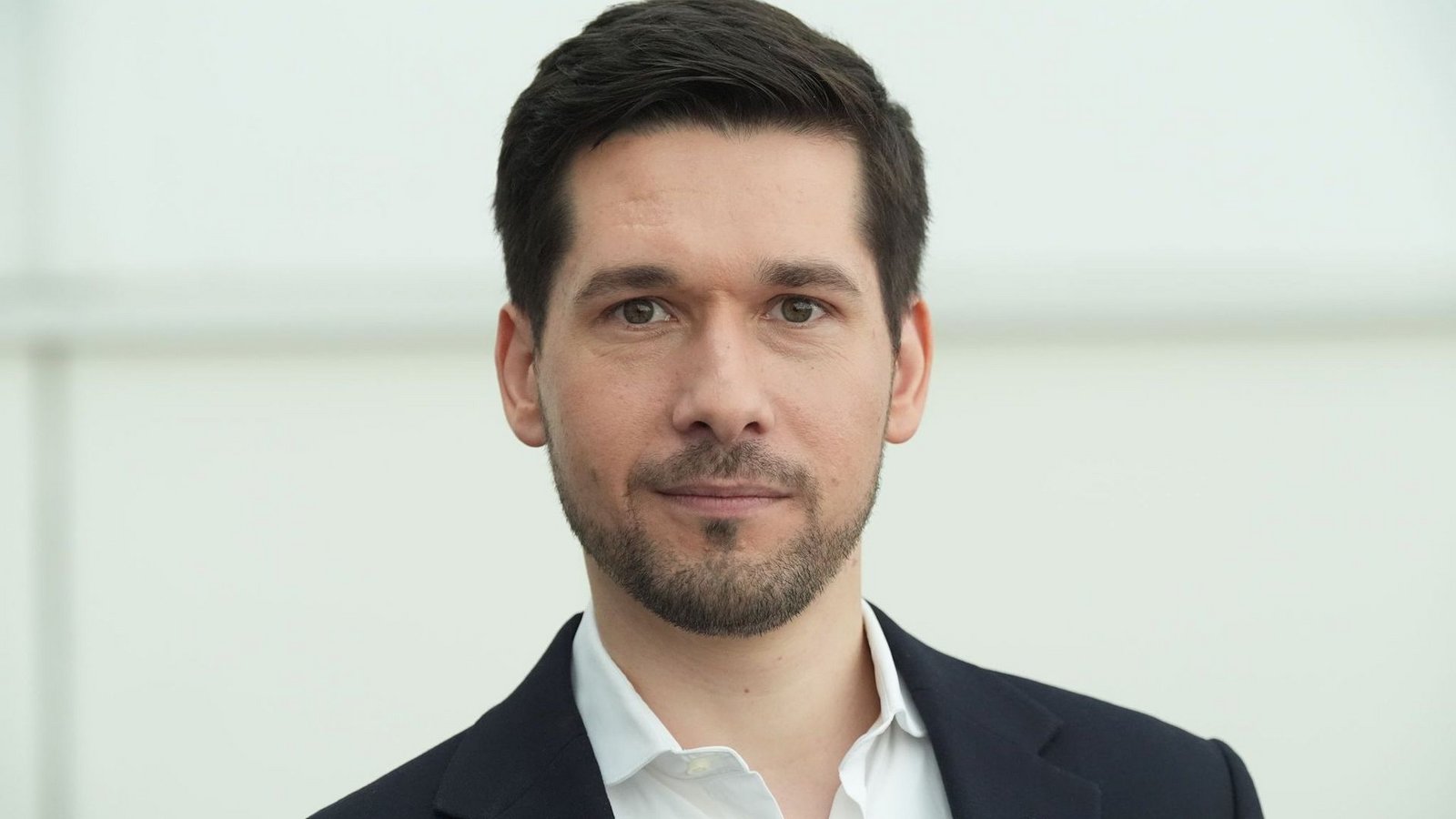 Der Leiter des ARD-Studios Kiew, Vassili Golod, wird im Frühjahr 2027 das Politikmagazin „Monitor“ als neuer Leiter und Moderator übernehmen (Archivfoto).Foto: Marcus Brandt/dpa Der Leiter des ARD-Studios Kiew, Vassili Golod, wird im Frühjahr 2027 das Politikmagazin „Monitor“ als neuer Leiter und Moderator übernehmen (Archivfoto).Foto: Marcus Brandt/dpa