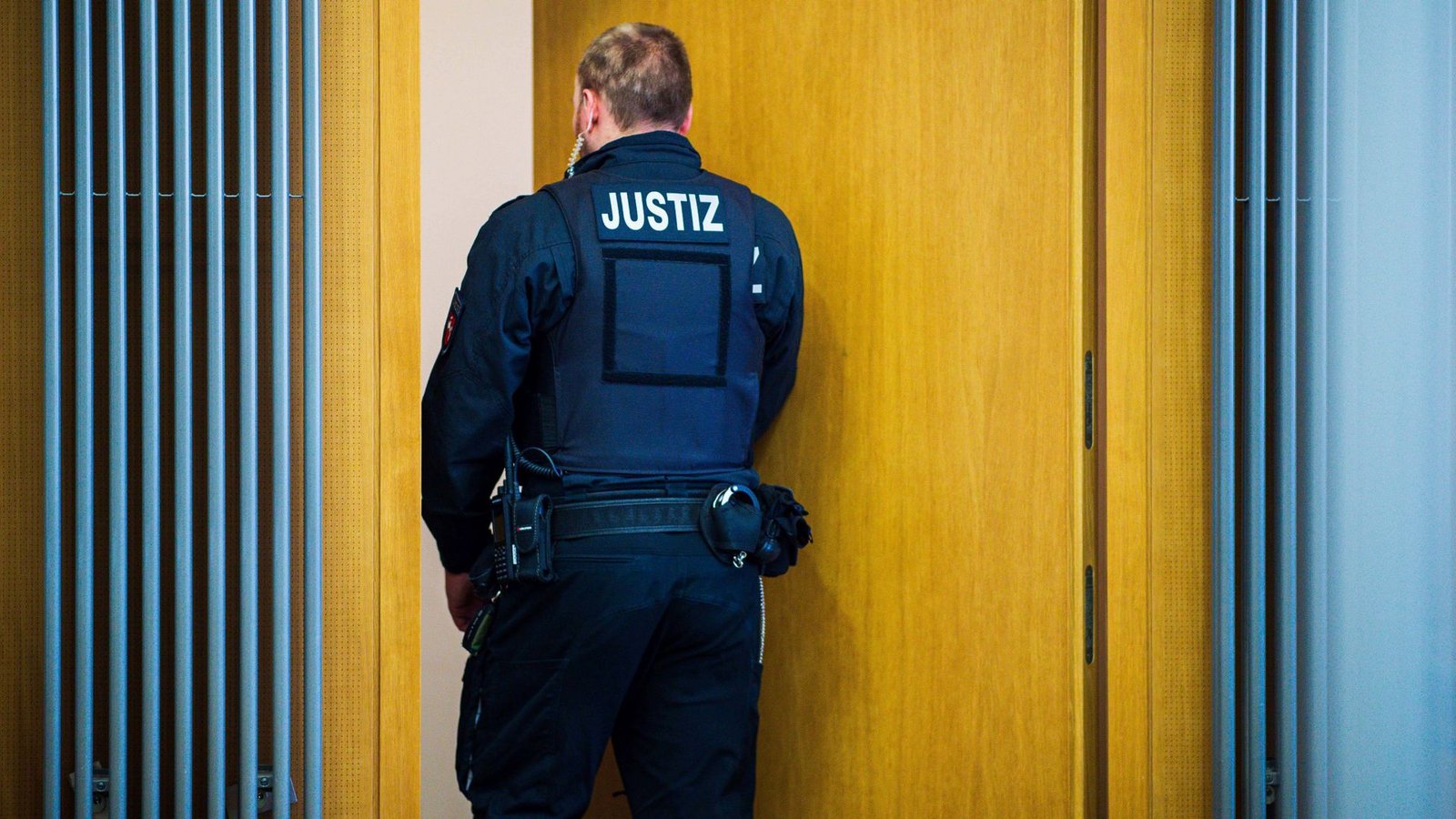 Gegen den russischen mutmaßlichen IS-Anhänger wird nun Anklage erhoben. (Symbolbild)Foto: IMAGO/Noah Wedel