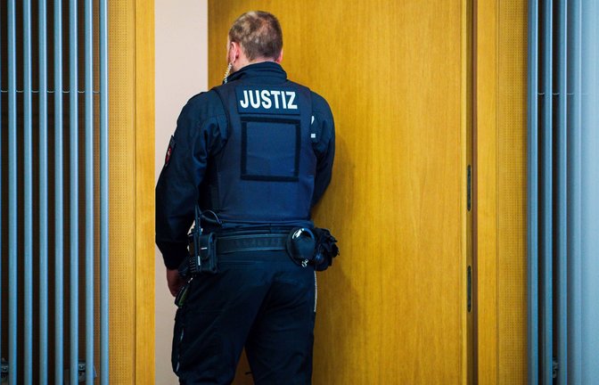 Gegen den russischen mutmaßlichen IS-Anhänger wird nun Anklage erhoben. (Symbolbild)<span class='image-autor'>Foto: IMAGO/Noah Wedel</span>