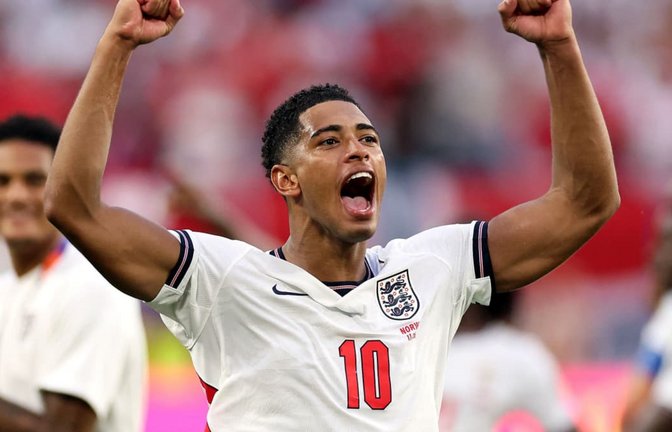 Am 15. Juli 2026 spielt England gegen Argentinien. Welchen Tipp geben KI-Chabots für das Halbfinale der WM 2026 ab?<span class='image-autor'>DAN MULLAN/afp</span>