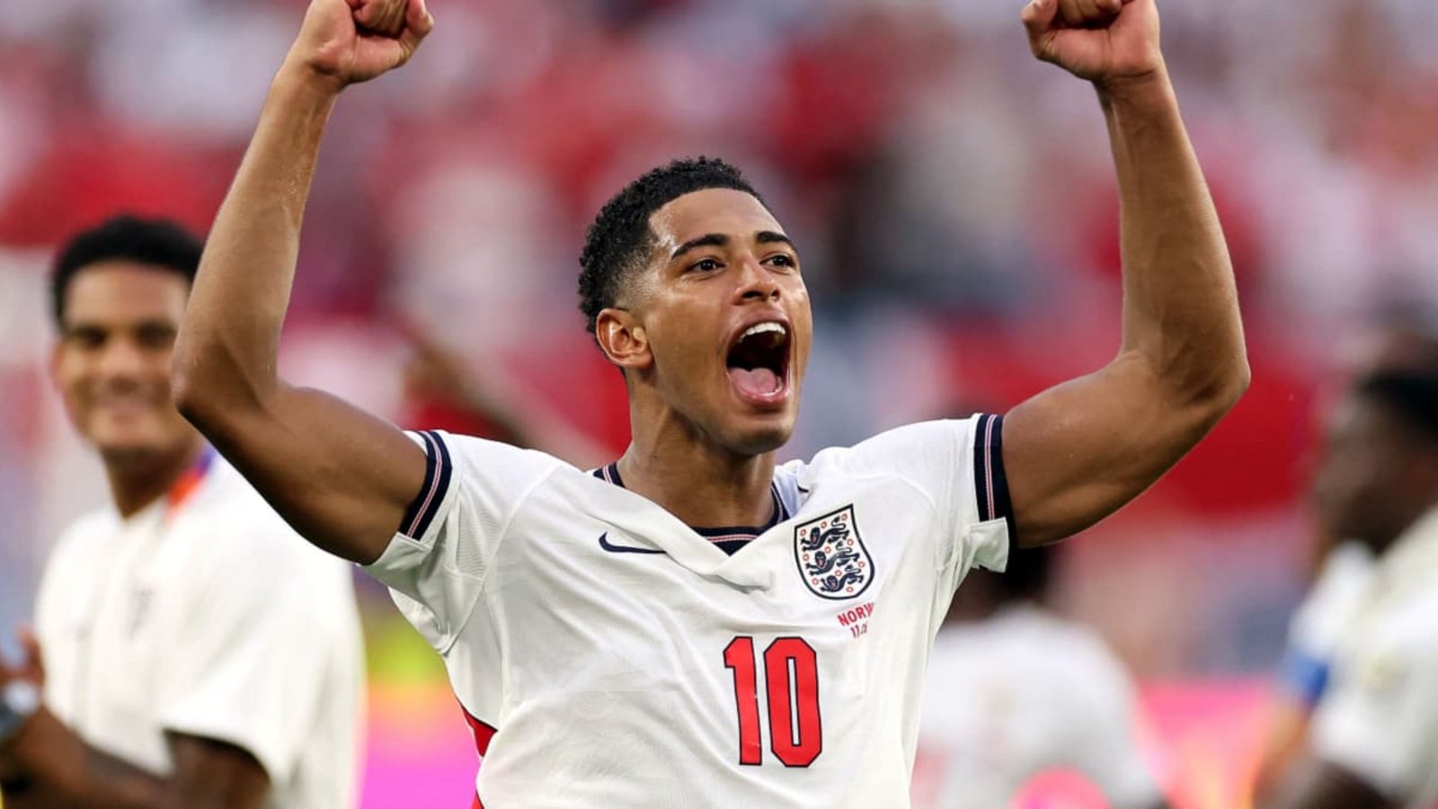 Am 15. Juli 2026 spielt England gegen Argentinien. Welchen Tipp geben KI-Chabots für das Halbfinale der WM 2026 ab?DAN MULLAN/afp