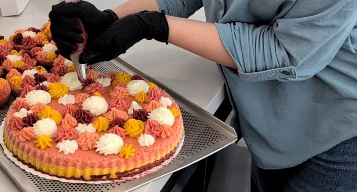 Kuchen mit Eis: Dieser Traum wird in Bietigheim-Bissingen wahr. Foto: Art Glacé